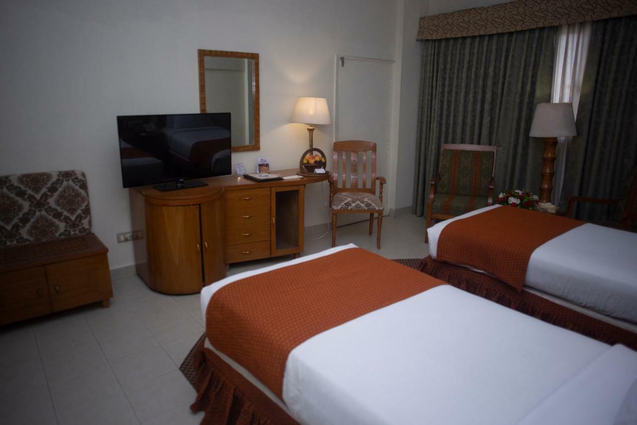 Hotel Mehran Karachi Extérieur photo