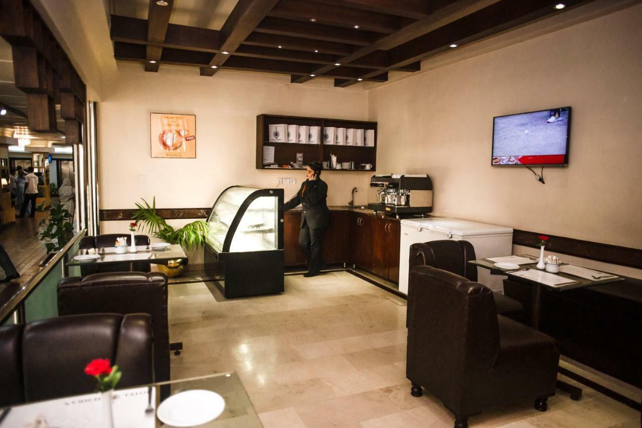 Hotel Mehran Karachi Extérieur photo
