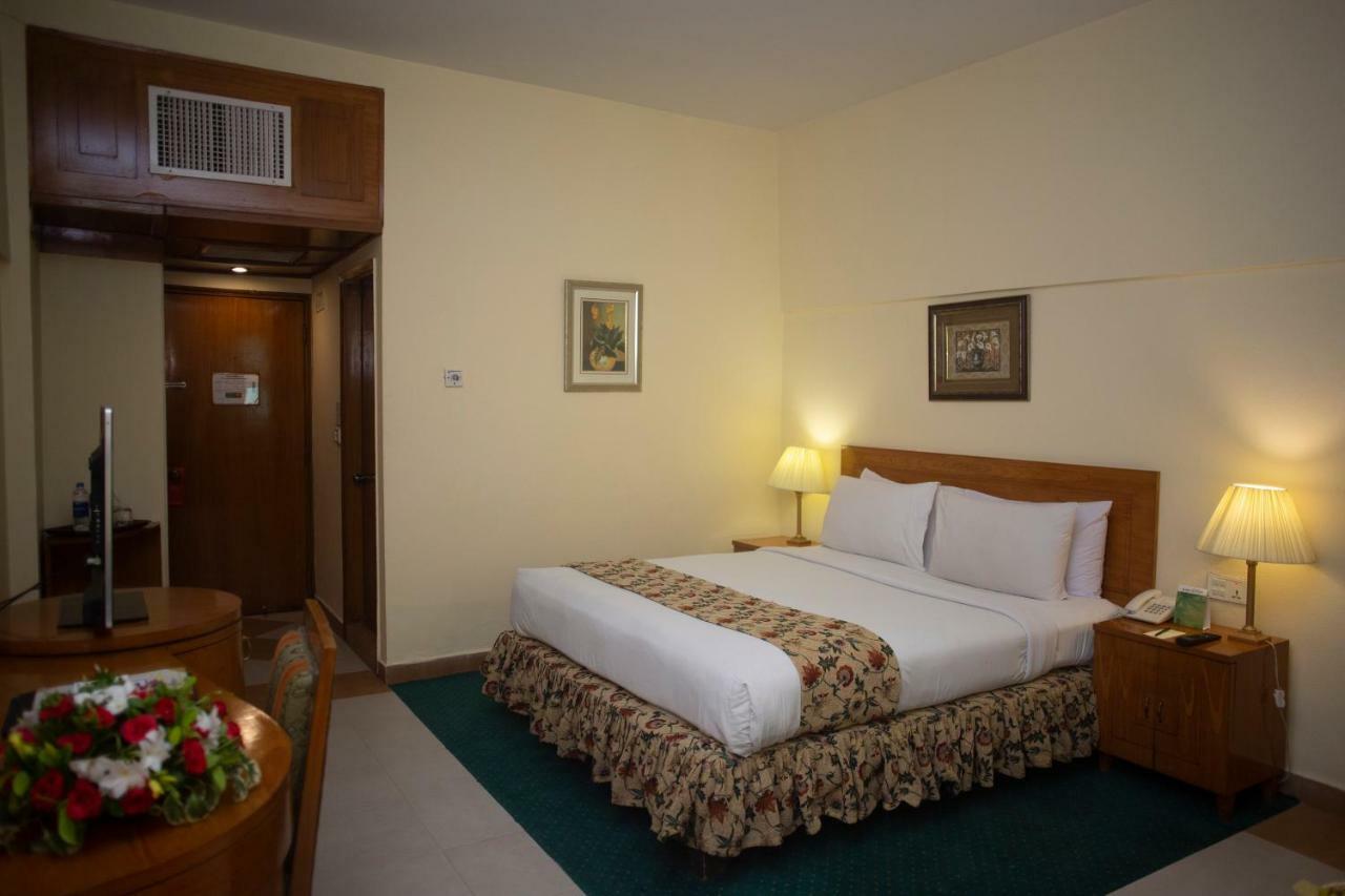 Hotel Mehran Karachi Extérieur photo